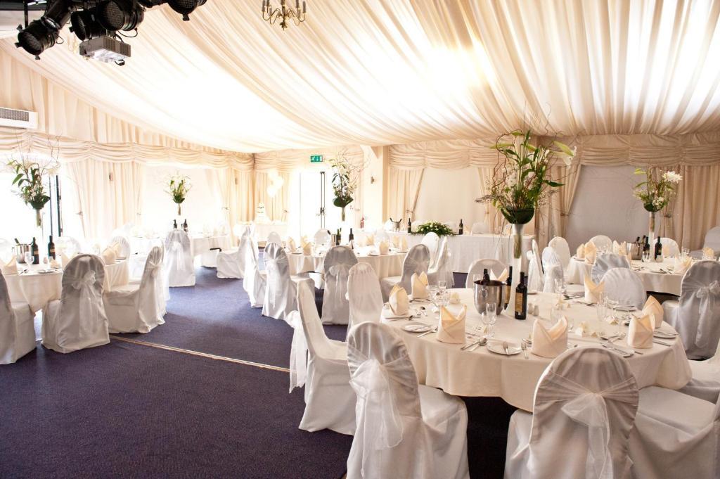 Hotel Calderfields Golf & Country Club à Walsall Extérieur photo