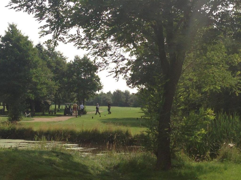 Hotel Calderfields Golf & Country Club à Walsall Extérieur photo